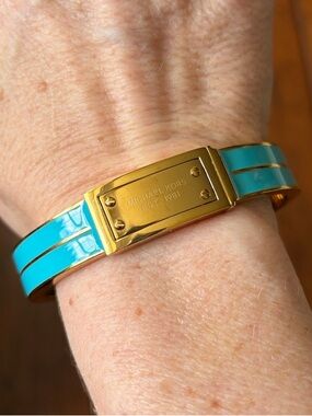 Michael Kors Gold-Tone Bracelet with Turquoise Enamel Inlay